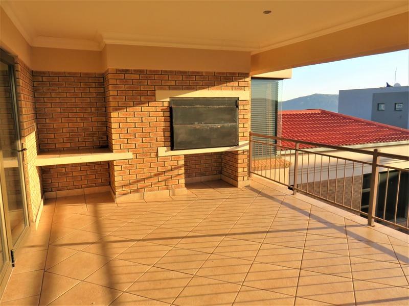 4 Bedroom Property for Sale in Myburgh Park Western Cape
